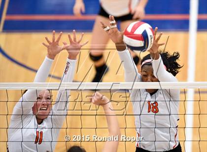 Thumbnail 1 in Rockwall vs. Highland Park photogallery.