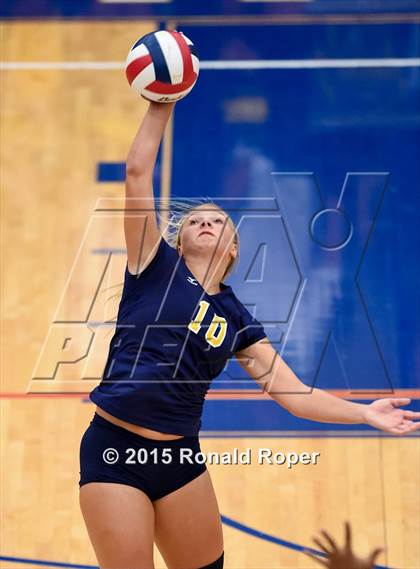 Thumbnail 2 in Rockwall vs. Highland Park photogallery.
