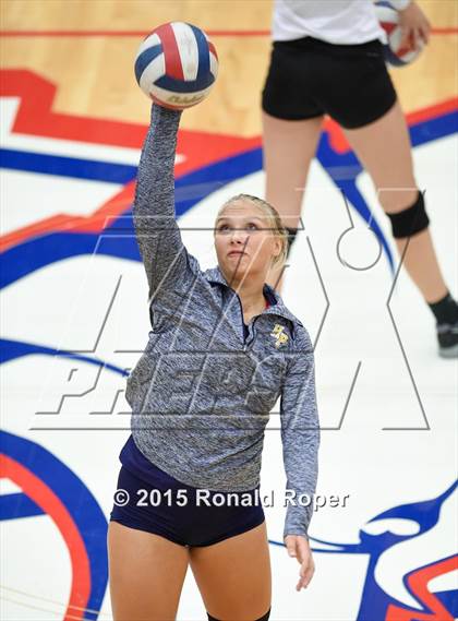 Thumbnail 1 in Rockwall vs. Highland Park photogallery.