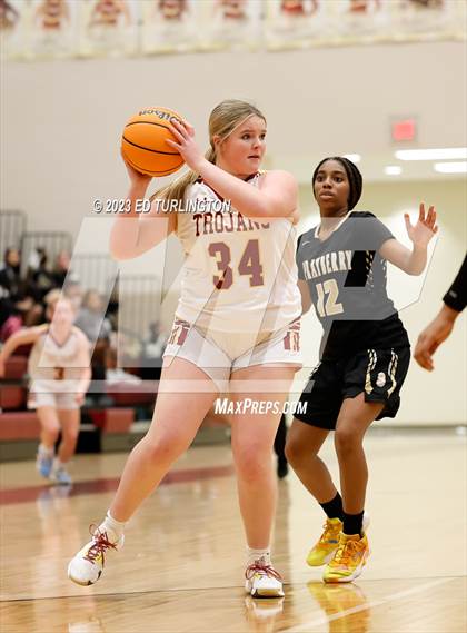 Thumbnail 3 in Sprayberry @ Lassiter photogallery.