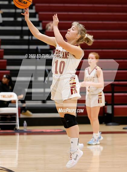 Thumbnail 2 in Sprayberry @ Lassiter photogallery.
