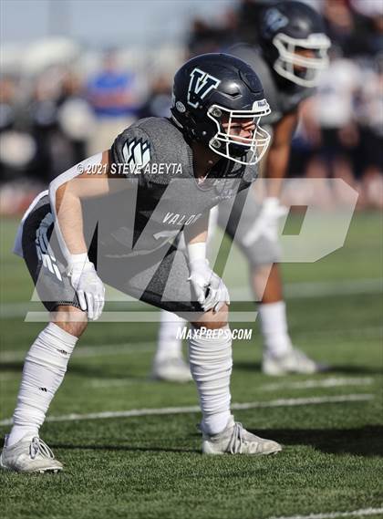 Thumbnail 3 in Grandview vs Valor Christian (CHSAA 5A Semifinal) photogallery.