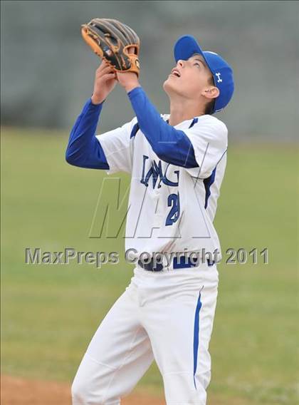 Thumbnail 1 in IMG Academies vs. Sunrise Mountain (Hard 9 National Classic) photogallery.