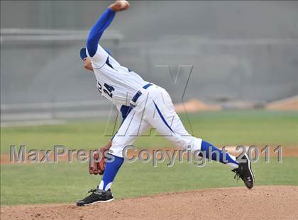 Thumbnail 3 in IMG Academies vs. Sunrise Mountain (Hard 9 National Classic) photogallery.