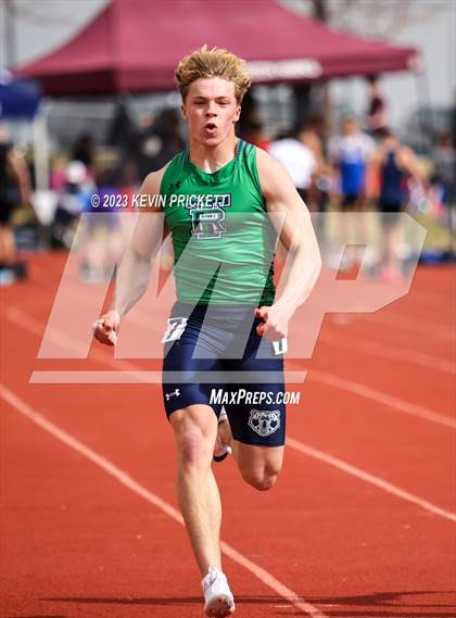Thumbnail 1 in Hawk Invitational photogallery.