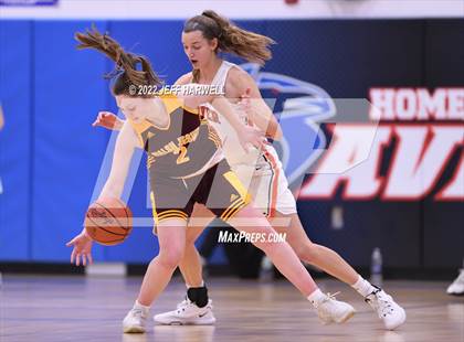 Thumbnail 1 in Hoover vs. Walsh Jesuit (OHSAA D1 District Semifinal) photogallery.