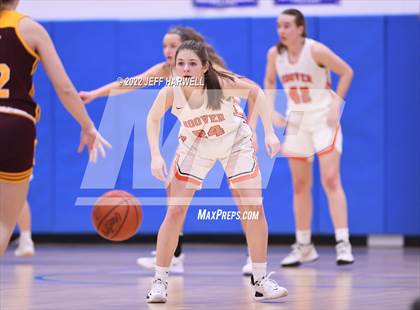 Thumbnail 2 in Hoover vs. Walsh Jesuit (OHSAA D1 District Semifinal) photogallery.