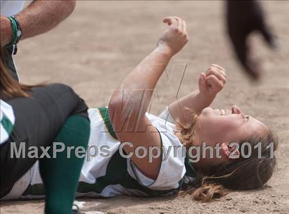 Thumbnail 2 in Capuchino vs. Santa Catalina (CIF CCS D3 Final) photogallery.