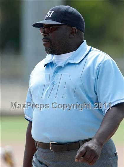 Thumbnail 3 in Capuchino vs. Santa Catalina (CIF CCS D3 Final) photogallery.