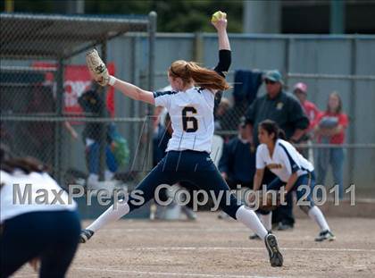 Thumbnail 2 in Capuchino vs. Santa Catalina (CIF CCS D3 Final) photogallery.