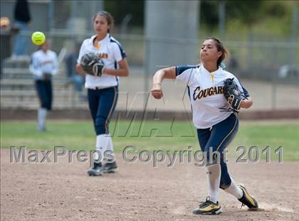 Thumbnail 3 in Capuchino vs. Santa Catalina (CIF CCS D3 Final) photogallery.
