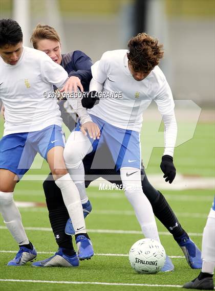 Thumbnail 2 in Stephenville vs San Elizario (UIL 4A Regionanl Final) photogallery.
