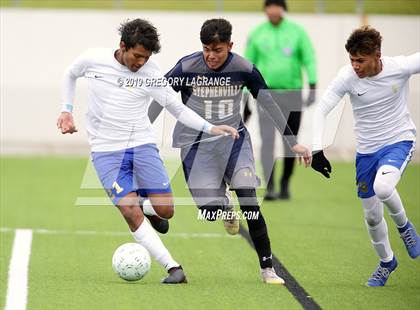 Thumbnail 1 in Stephenville vs San Elizario (UIL 4A Regionanl Final) photogallery.