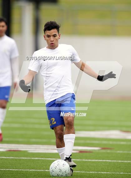 Thumbnail 3 in Stephenville vs San Elizario (UIL 4A Regionanl Final) photogallery.