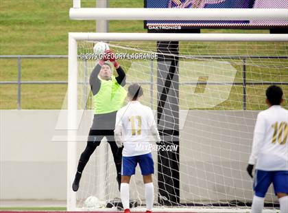 Thumbnail 3 in Stephenville vs San Elizario (UIL 4A Regionanl Final) photogallery.