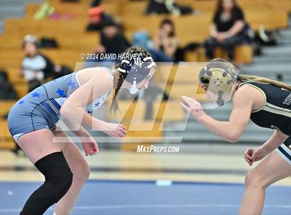 Thumbnail 3 in Prairie View vs Columbine photogallery.