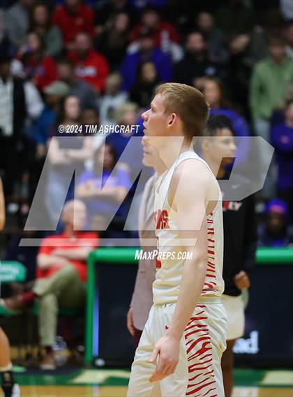 Thumbnail 2 in Kokomo vs Fishers (IHSAA 3A Region Final) photogallery.
