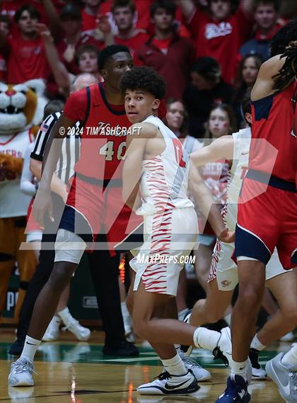 Thumbnail 2 in Kokomo vs Fishers (IHSAA 3A Region Final) photogallery.