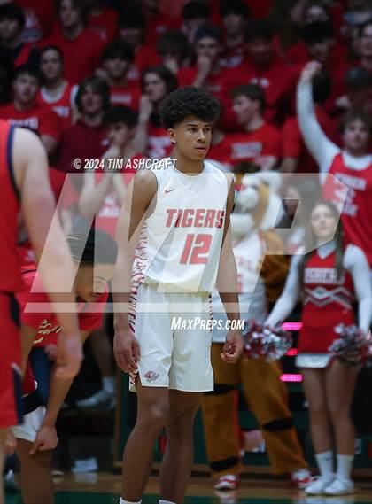 Thumbnail 1 in Kokomo vs Fishers (IHSAA 3A Region Final) photogallery.