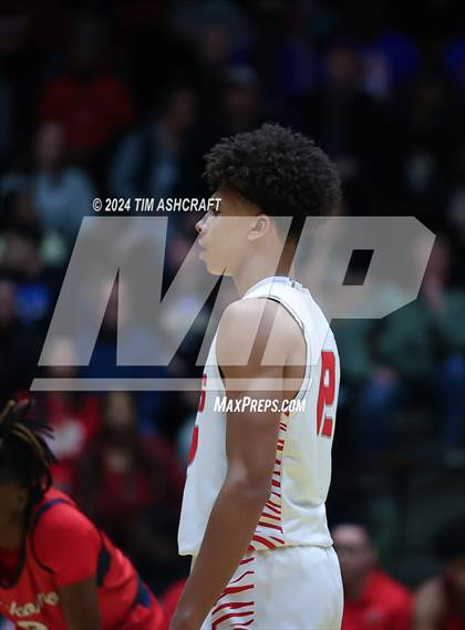Thumbnail 2 in Kokomo vs Fishers (IHSAA 3A Region Final) photogallery.