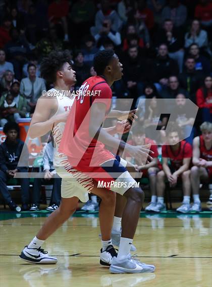 Thumbnail 3 in Kokomo vs Fishers (IHSAA 3A Region Final) photogallery.