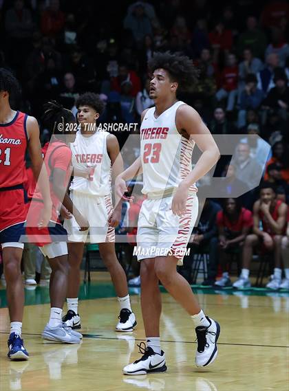 Thumbnail 2 in Kokomo vs Fishers (IHSAA 3A Region Final) photogallery.