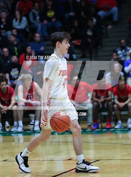 Thumbnail 2 in Kokomo vs Fishers (IHSAA 3A Region Final) photogallery.