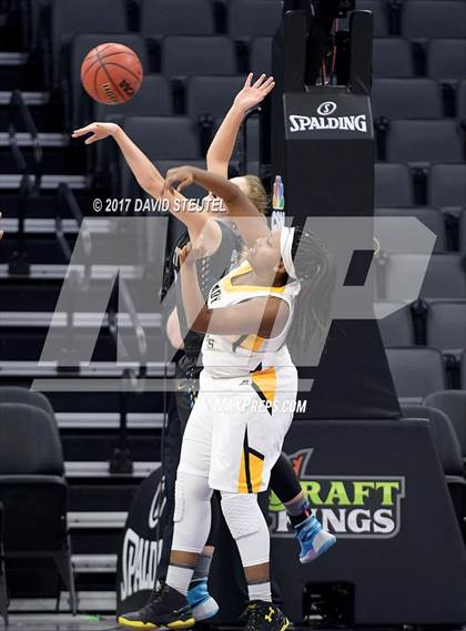 Thumbnail 1 in River City vs. Rio Linda (Golden 1 Center) photogallery.
