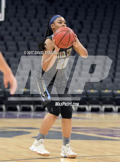 Thumbnail 1 in River City vs. Rio Linda (Golden 1 Center) photogallery.