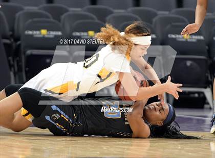 Thumbnail 1 in River City vs. Rio Linda (Golden 1 Center) photogallery.