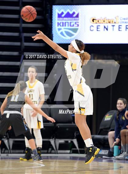 Thumbnail 1 in River City vs. Rio Linda (Golden 1 Center) photogallery.