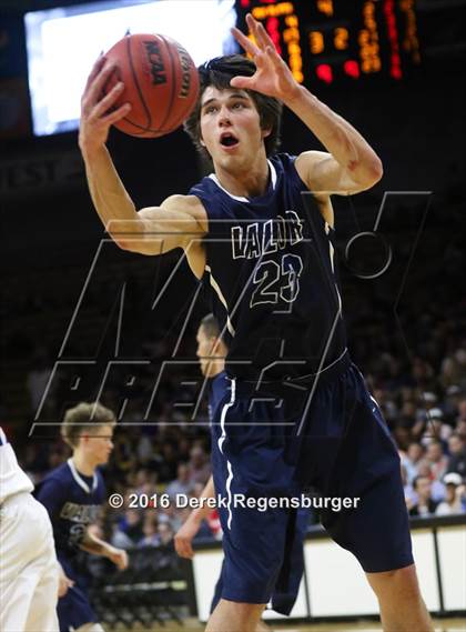 Thumbnail 2 in Longmont vs Valor Christian (CHSAA 4A Semifinal) photogallery.