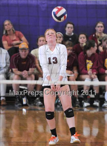 Thumbnail 2 in Clovis West vs. Torrey Pines (2010 Durango Fall Classic) photogallery.