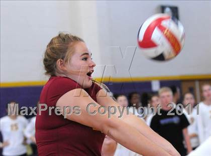 Thumbnail 3 in Clovis West vs. Torrey Pines (2010 Durango Fall Classic) photogallery.