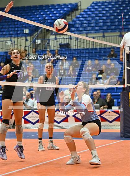 Thumbnail 1 in Fayetteville vs. Southside (AAA 6A State Final) photogallery.