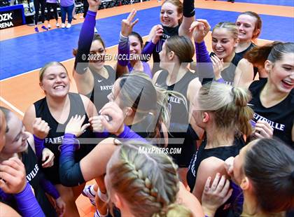 Thumbnail 1 in Fayetteville vs. Southside (AAA 6A State Final) photogallery.