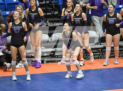 Thumbnail 3 in Fayetteville vs. Southside (AAA 6A State Final) photogallery.