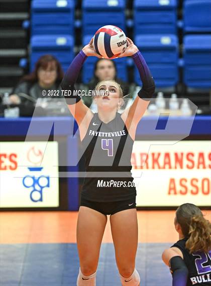 Thumbnail 3 in Fayetteville vs. Southside (AAA 6A State Final) photogallery.