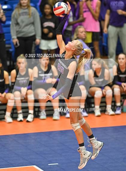 Thumbnail 3 in Fayetteville vs. Southside (AAA 6A State Final) photogallery.