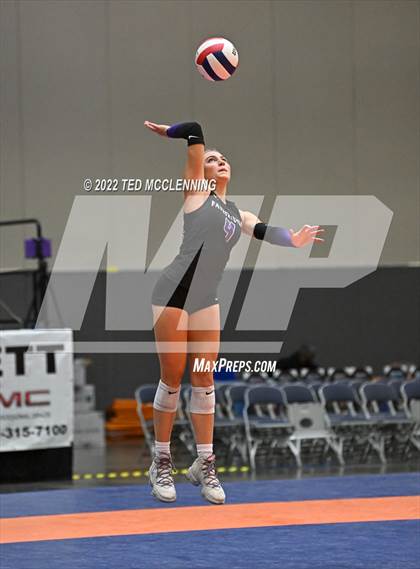 Thumbnail 2 in Fayetteville vs. Southside (AAA 6A State Final) photogallery.