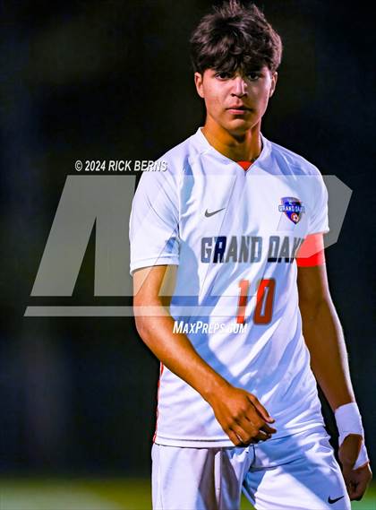 Thumbnail 3 in Oak Ridge vs Grand Oaks photogallery.