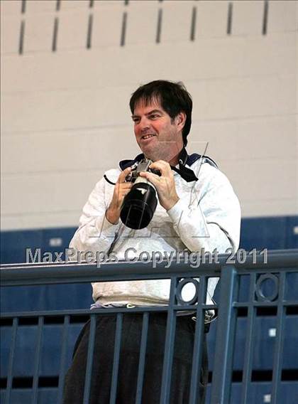 Thumbnail 1 in Rochester vs. Williamsville (IHSA Class 2A Riverton Regional) photogallery.