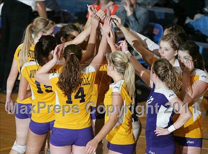 Thumbnail 1 in Rochester vs. Williamsville (IHSA Class 2A Riverton Regional) photogallery.