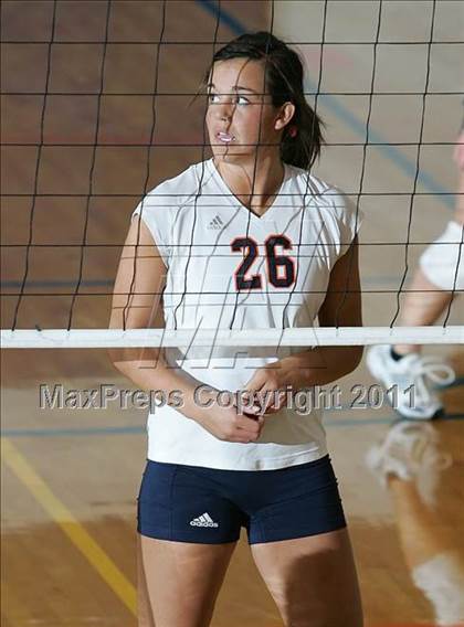 Thumbnail 3 in Rochester vs. Williamsville (IHSA Class 2A Riverton Regional) photogallery.