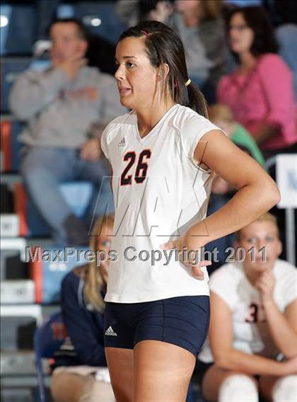 Thumbnail 1 in Rochester vs. Williamsville (IHSA Class 2A Riverton Regional) photogallery.