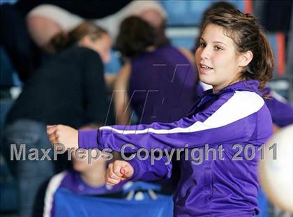 Thumbnail 1 in Rochester vs. Williamsville (IHSA Class 2A Riverton Regional) photogallery.