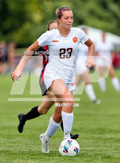 Thumbnail 3 in Lawrenceburg Tigers vs North Central photogallery.