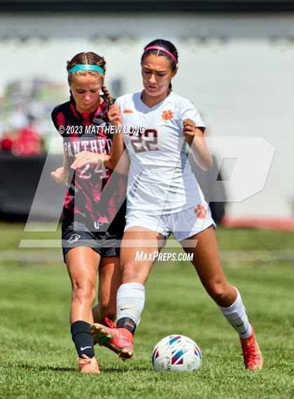 Thumbnail 2 in Lawrenceburg Tigers vs North Central photogallery.