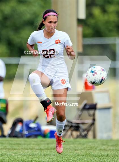 Thumbnail 1 in Lawrenceburg Tigers vs North Central photogallery.