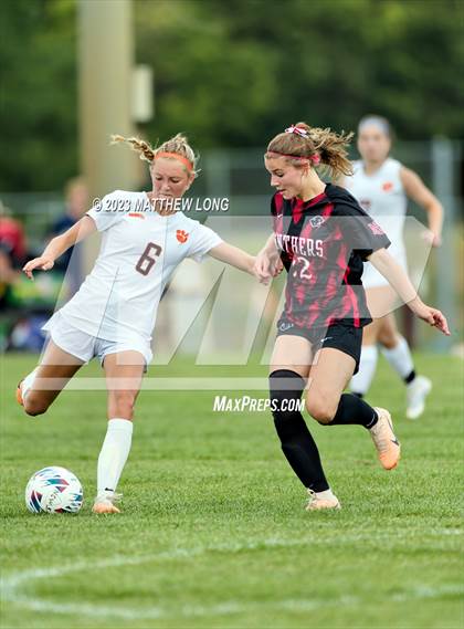 Thumbnail 2 in Lawrenceburg Tigers vs North Central photogallery.